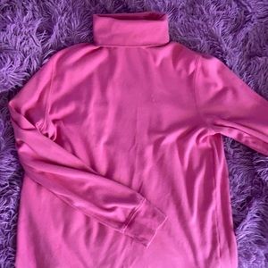 SEND OFFER  ON PINK TURTLE NECK 💘Size Medium